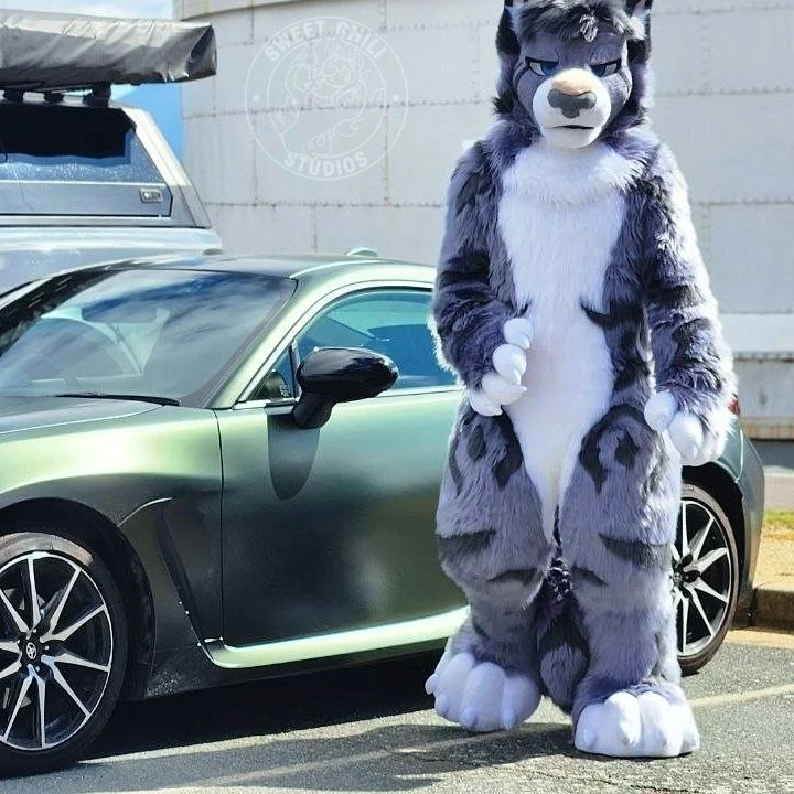 Thunder the snow leopard fursuit photo 5
